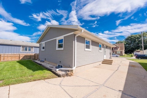 Tiny photo for 160 S Melrose Avenue, Elgin, IL 60123 (MLS # 12760273)
