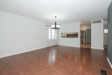 Tiny photo for 1665 CHIPPENDALE Road, Hoffman Estates, IL 60169 (MLS # 12562588)