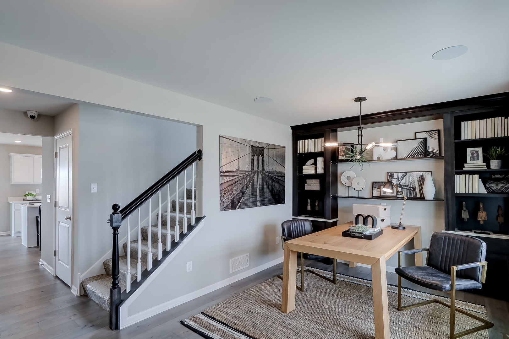 800 Cloverleaf Drive