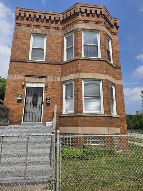 124 E 110th Street Chicago IL 60628