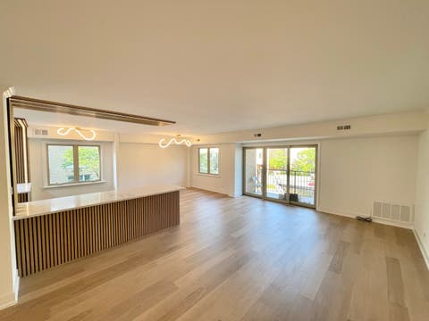 Tiny photo for 2460 W Talcott Road #220, Park Ridge, IL 60068 (MLS # 12714735)