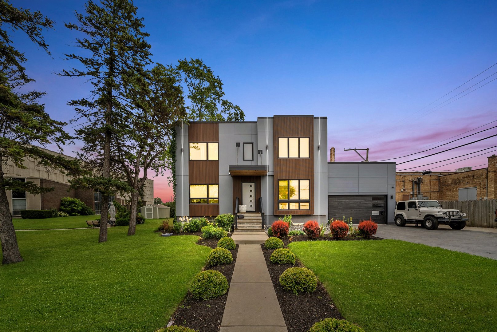 9 N Lavergne Avenue