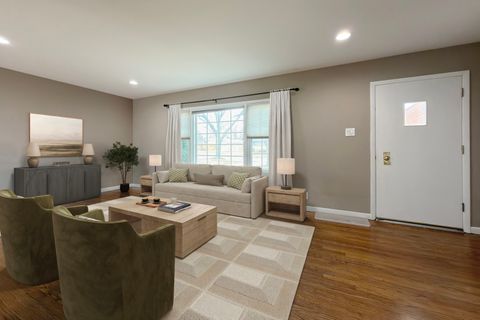 Tiny photo for 240 Hatlen Avenue, Mount Prospect, IL 60056 (MLS # 12609615)