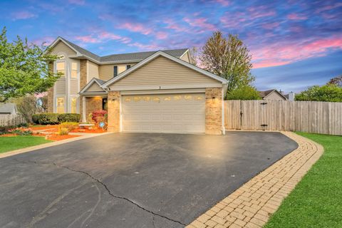 3 Regal Court Algonquin IL 60102