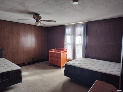 Tiny photo for 201 N WASHINGTON Street, Mcleansboro, IL 62859 (MLS # EB460330)