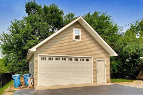 Tiny photo for 466 N Ridgeland Avenue, Elmhurst, IL 60126 (MLS # 12723343)