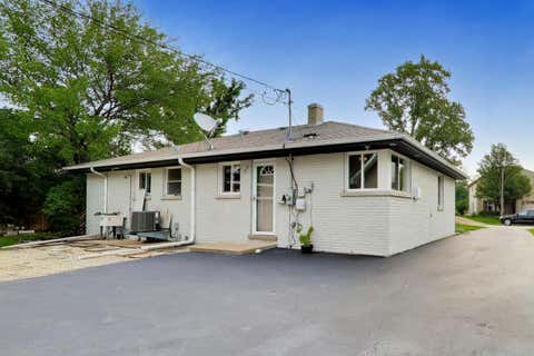 Tiny photo for 466 N Ridgeland Avenue, Elmhurst, IL 60126 (MLS # 12723343)