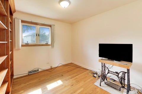 Tiny photo for 466 N Ridgeland Avenue, Elmhurst, IL 60126 (MLS # 12723343)