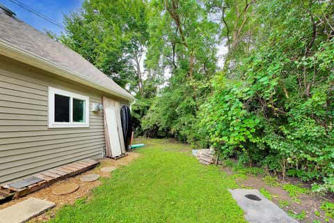 Tiny photo for 466 N Ridgeland Avenue, Elmhurst, IL 60126 (MLS # 12723343)