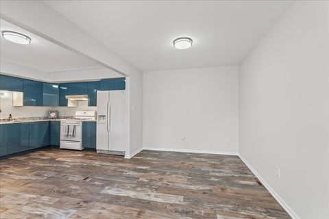 Tiny photo for 1162 Spring Garden Circle #64, Naperville, IL 60563 (MLS # 12460718)