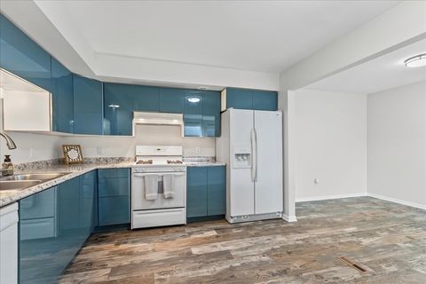 Tiny photo for 1162 Spring Garden Circle #64, Naperville, IL 60563 (MLS # 12460718)