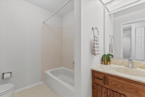Tiny photo for 1162 Spring Garden Circle #64, Naperville, IL 60563 (MLS # 12460718)