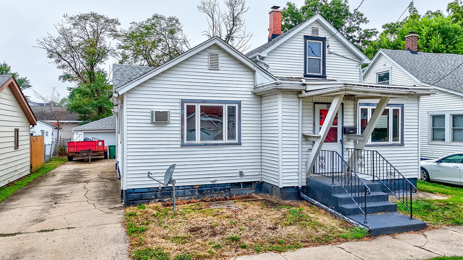 452 Pine Street