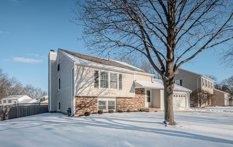 Tiny photo for 965 Independence Avenue, St. Charles, IL 60174 (MLS # 12553905)
