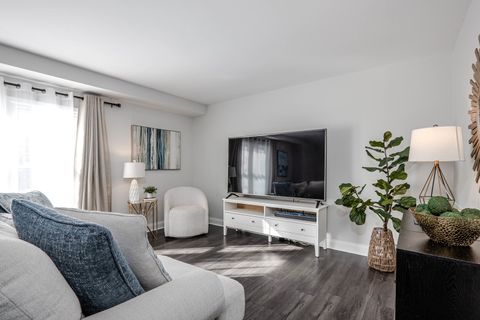 Tiny photo for 965 Independence Avenue, St. Charles, IL 60174 (MLS # 12553905)