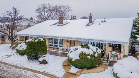Photo of 1245 S Mannheim Road, Westchester, IL 60154 (MLS # 12526299)