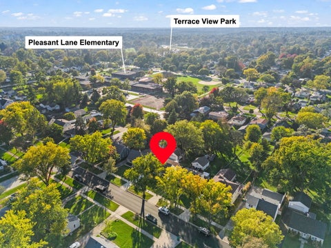 Tiny photo for 510 N Garfield Street, Lombard, IL 60148 (MLS # 12784675)