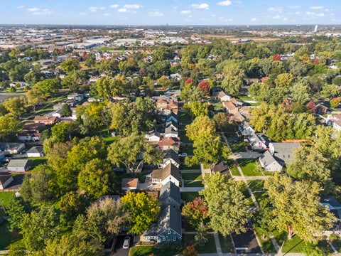Tiny photo for 510 N Garfield Street, Lombard, IL 60148 (MLS # 12784675)