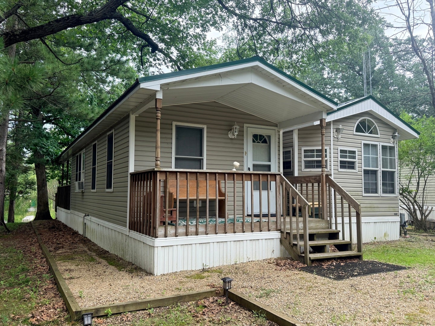 3-93 Woodhaven Lakes