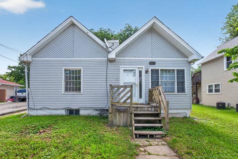 Photo of 322 Hickory Street, DeKalb, IL 60115 (MLS # 12730467)