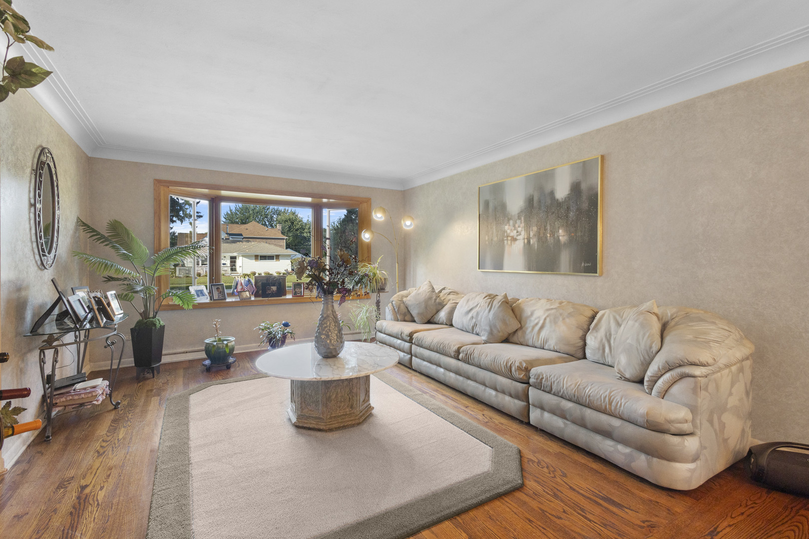 635 W Kenilworth Avenue