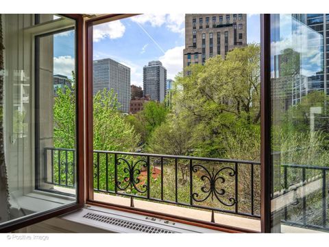 Tiny photo for 65 E Goethe Street #4N, Chicago, IL 60610 (MLS # 12620466)