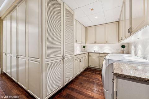 Tiny photo for 65 E Goethe Street #4N, Chicago, IL 60610 (MLS # 12620466)