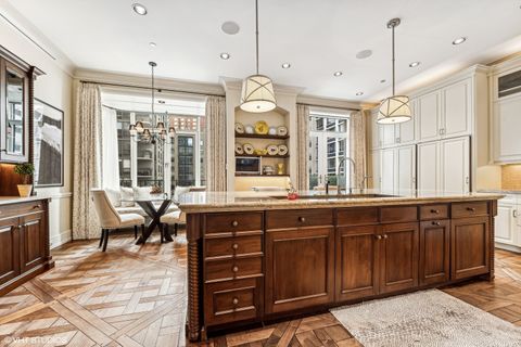 Tiny photo for 65 E Goethe Street #4N, Chicago, IL 60610 (MLS # 12620466)