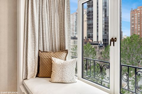 Tiny photo for 65 E Goethe Street #4N, Chicago, IL 60610 (MLS # 12620466)