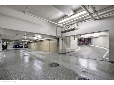 Tiny photo for 65 E Goethe Street #4N, Chicago, IL 60610 (MLS # 12620466)