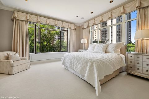 Tiny photo for 65 E Goethe Street #4N, Chicago, IL 60610 (MLS # 12620466)