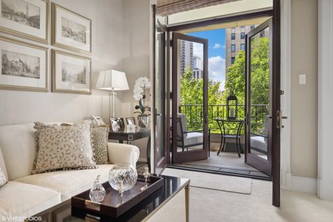 Tiny photo for 65 E Goethe Street #4N, Chicago, IL 60610 (MLS # 12620466)