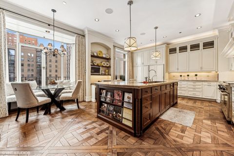 Tiny photo for 65 E Goethe Street #4N, Chicago, IL 60610 (MLS # 12620466)