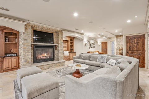 Tiny photo for 56 S Wynstone Drive, North Barrington, IL 60010 (MLS # 12764638)