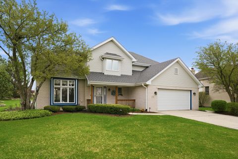 Photo of 572 Bishops Gate, New Lenox, IL 60451 (MLS # 12622686)