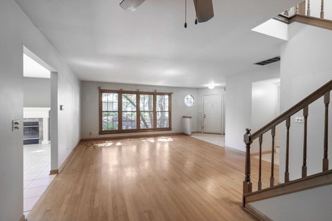Tiny photo for 1059 Ridgefield Circle, Carol Stream, IL 60188 (MLS # 12677595)