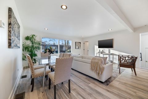 Tiny photo for 1809 Jefferson Avenue, Glenview, IL 60025 (MLS # 12539992)