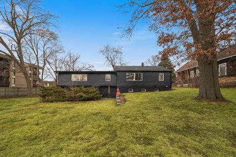 Tiny photo for 1809 Jefferson Avenue, Glenview, IL 60025 (MLS # 12539992)