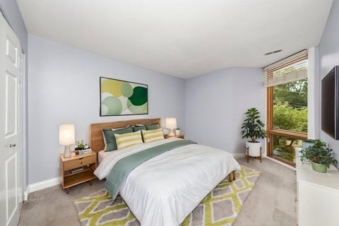 Tiny photo for 2140 N LINCOLN Avenue #5202, Chicago, IL 60614 (MLS # 12783868)