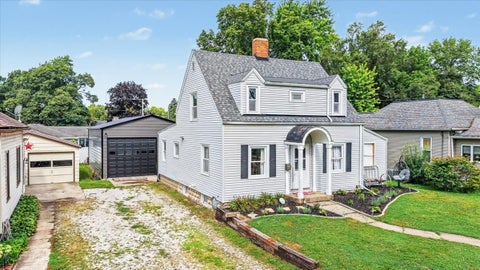 Tiny photo for 829 S Locust Street, Pontiac, IL 61764 (MLS # 12718104)