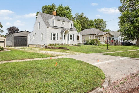Tiny photo for 829 S Locust Street, Pontiac, IL 61764 (MLS # 12718104)