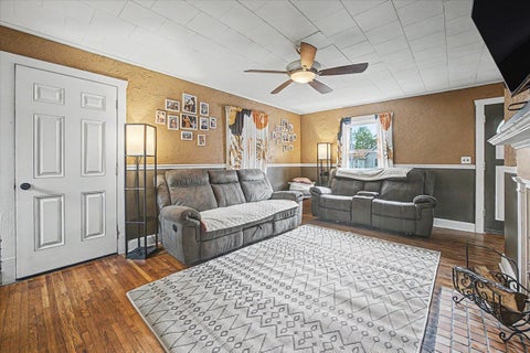 Tiny photo for 829 S Locust Street, Pontiac, IL 61764 (MLS # 12718104)