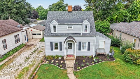 Tiny photo for 829 S Locust Street, Pontiac, IL 61764 (MLS # 12718104)
