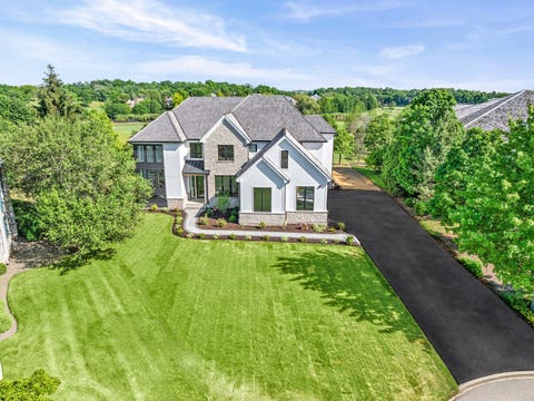 Tiny photo for 28920 N Niblick Knoll Court, Ivanhoe, IL 60060 (MLS # 12708123)