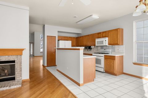 Tiny photo for 16139 Seneca Lake Circle, Crest Hill, IL 60403 (MLS # 12526265)