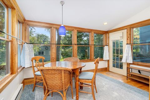 Tiny photo for 222 S Cuyler Avenue, Oak Park, IL 60302 (MLS # 12568033)