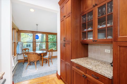 Tiny photo for 222 S Cuyler Avenue, Oak Park, IL 60302 (MLS # 12568033)