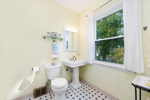 Tiny photo for 222 S Cuyler Avenue, Oak Park, IL 60302 (MLS # 12568033)