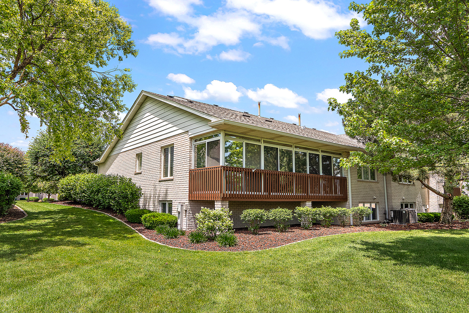 16243 Hummingbird Hill Drive