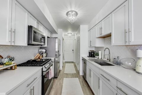 Tiny photo for 595 East Avenue, Streamwood, IL 60107 (MLS # 12610524)